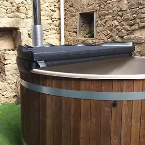 https://gte-des-catalpas.hotels-rhonealpes.com